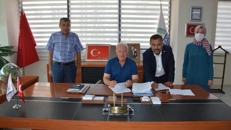 Lapseki Belediyesinde toplu iş sözleşmesi imzalandı