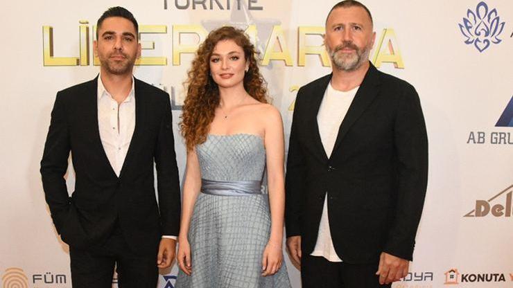 Aşkın Tarifi’ dizisi katıldığı törenden 3 ödülle döndü