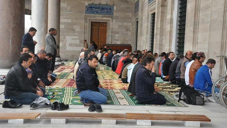 Ağrı bayram namazı saat kaçta Ağrı bayram namazı vakti 2021 Diyanet: Ağrı Kurban Bayramı namazı kaçta kılınacak Ağrı bayram namazı vakti