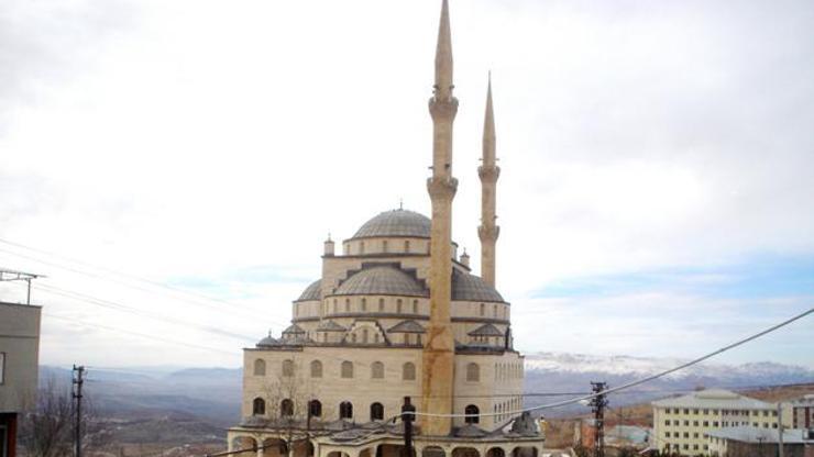 Şırnak için bayram namazı vakti 20 Temmuz 2021 Diyanet Şırnak bayram namazı saati Şırnak Kurban bayramı namazı kaçta kılınıyor