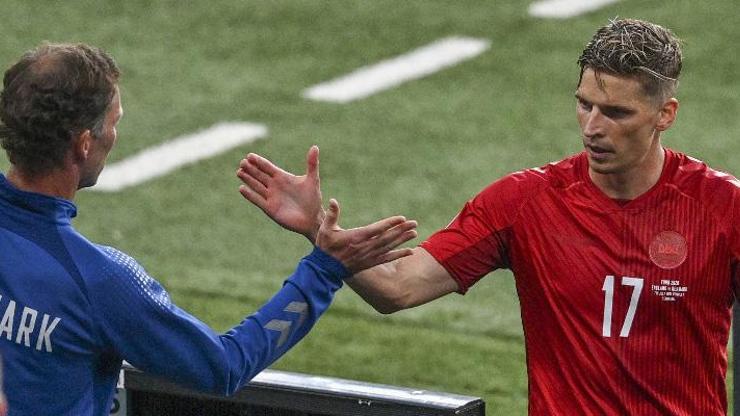 Son dakika Galatasaray transfer haberleri: Larsen Galatasaray için İstanbula geliyor