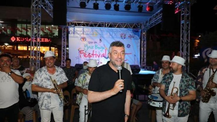 Şile Belediyesi, sokak konserleri ile sezona giriş yaptı