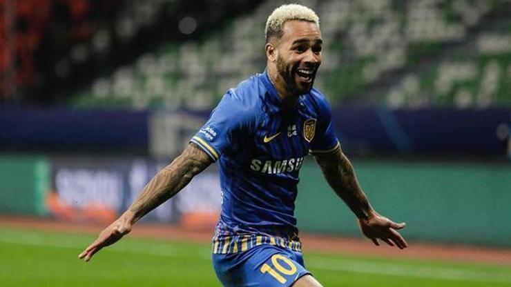 Son dakika Beşiktaş transfer haberleri: Alex Teixeira İstanbula geliyor