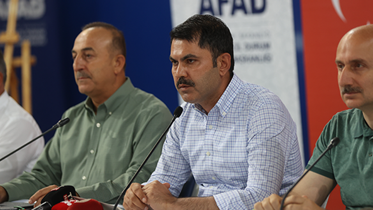 Son dakika... Bakanlardan Antalyada yangınlara ilişkin açıklamalar