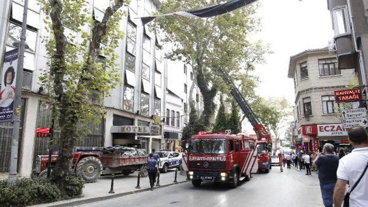 Son dakika İstanbul Ortaköyde otel yangını