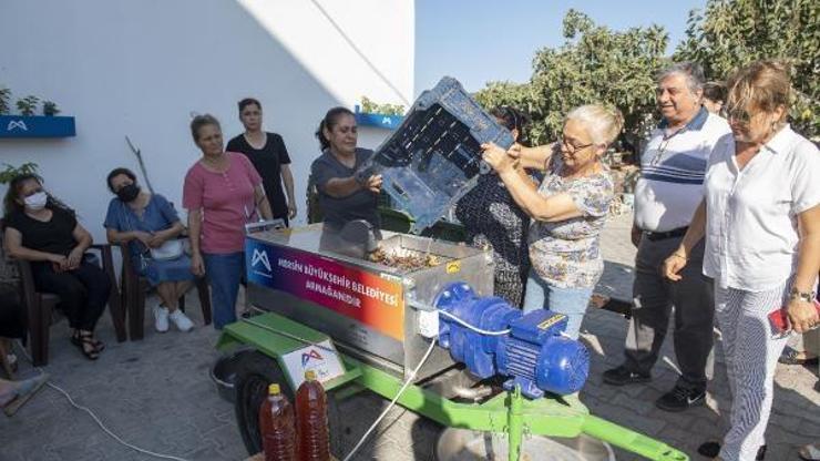 Giritli Köyü’ndeki renkli ellere üzüm sıkma makinesi desteği