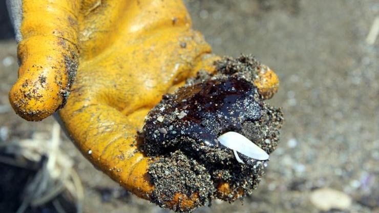 Hatayda petrol sızıntısı mücadelesi