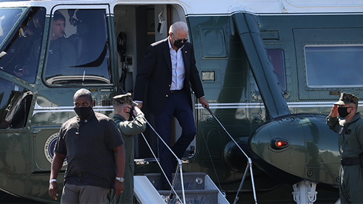 Biden, Ida Kasırgasının yol açtığı sellerden etkilenen bölgeleri ziyaret etti