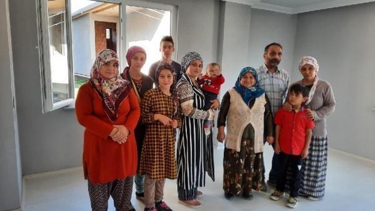 6 kardeş, yangından sonra yenilenen evlerine kavuştu