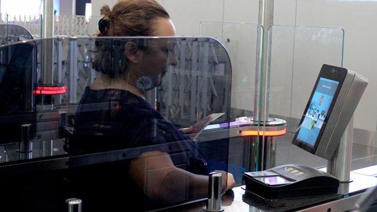 Hızlı Pasaport Geçiş Sistemi ile sadece 20 saniyede işlem