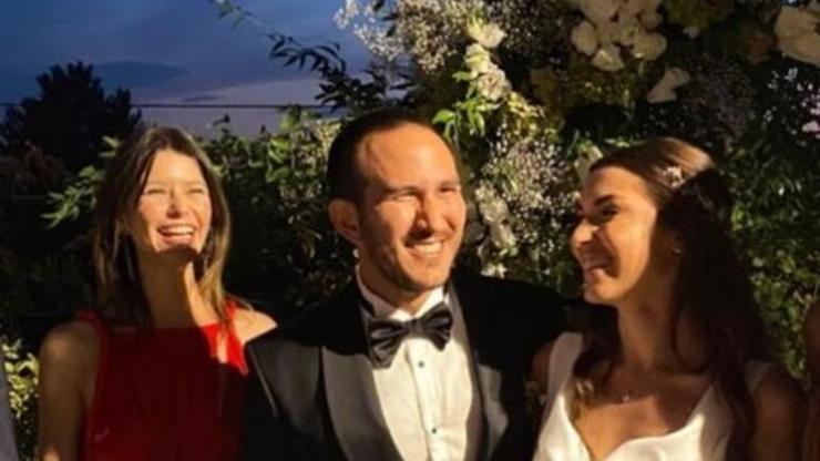 Efe Gürayın kardeşi Yaman Güray evlendi.. Düğüne Beren Saat ile Kenan Doğulu katıldı