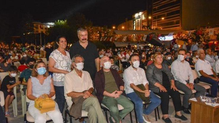 Altın Koza ilçelerde halkla buluştu