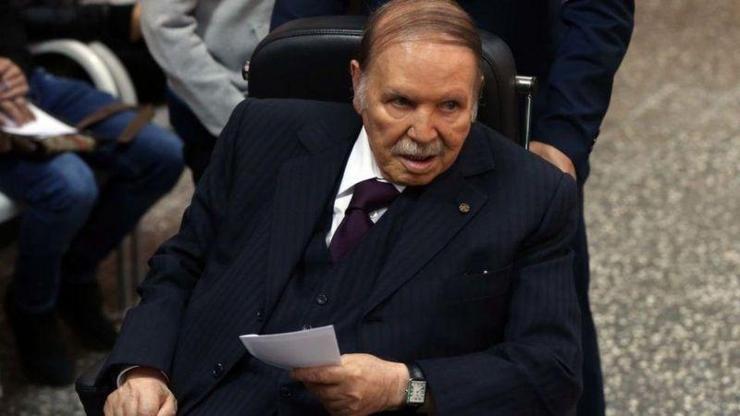 Cezayirin eski Cumhurbaşkanı Abdülaziz Buteflika yaşamını yitirdi