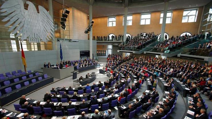 Almanyada Federal Meclise seçilen göçmen kökenli milletvekillerinin sayısı arttı
