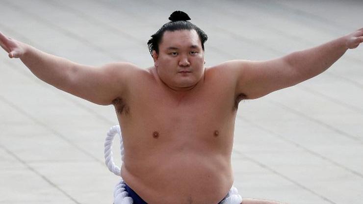 Japonyada Büyük Sumo Şampiyonu Hakuho sumoyu bıraktı