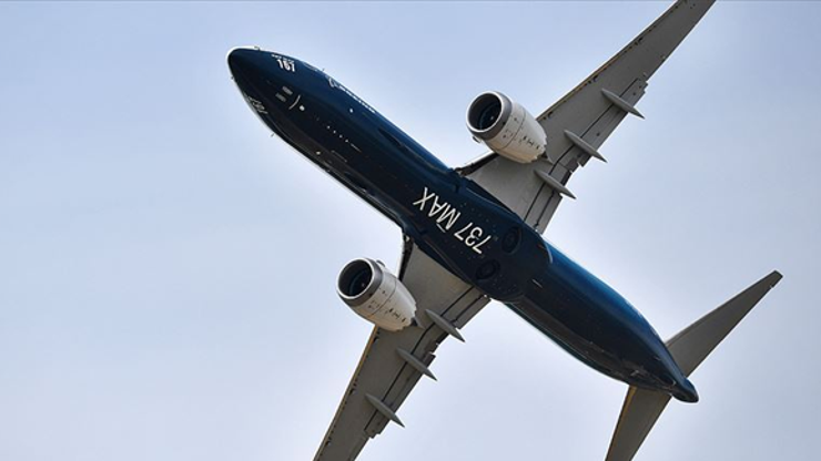 Boeing’in eski baş test pilotuna dava