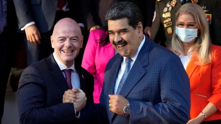 FIFA Başkanı Infantinodan Maduroya ziyaret