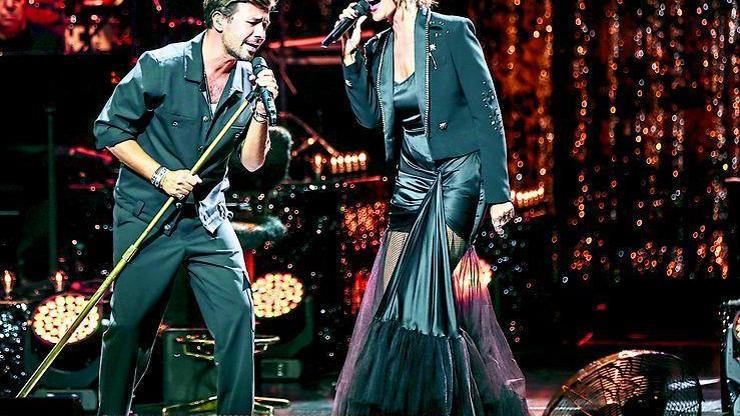 Sıla konserinde Yalın sürprizi