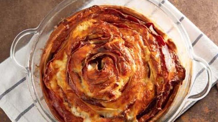 Pastırmalı Sarma Börek Tarifi - Pastırmalı Sarma Börek Nasıl Yapılır