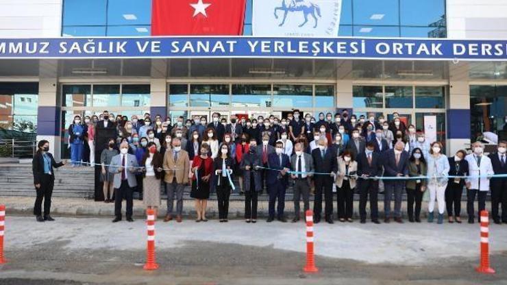 DEÜ ortak derslikler binası hizmete açıldı