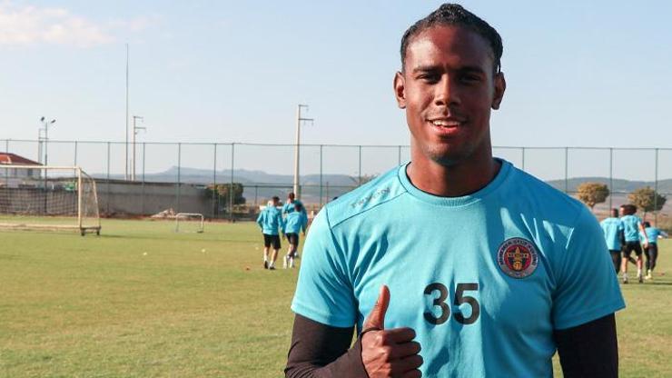 Enock Barwuah, ağabeyi Mario Balotelliyi anlattı