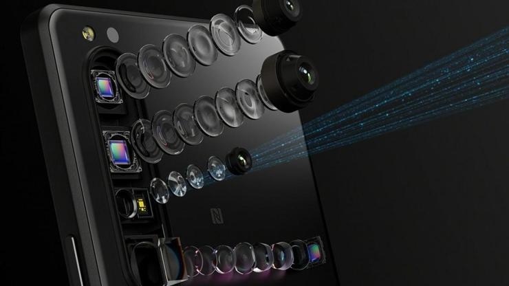 Sony, akıllı telefon pazarından neden çekilmiyor
