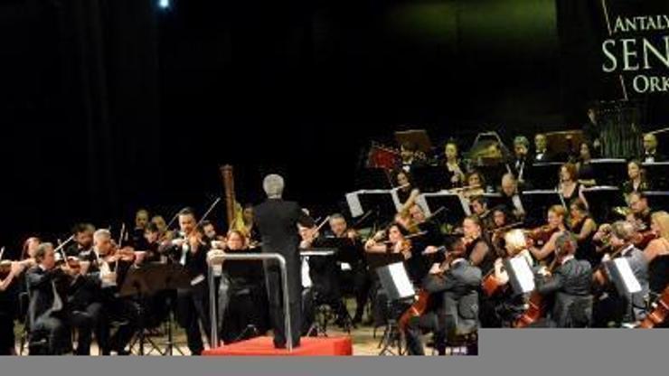 AKMde Atatürkü Anma Konseri