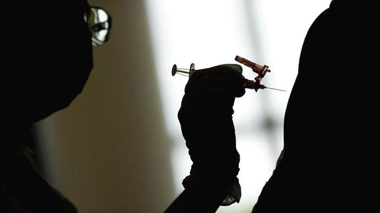 Belçikada kritik karar: Aşı yaptırmayan sağlık personelinin işine son verilecek