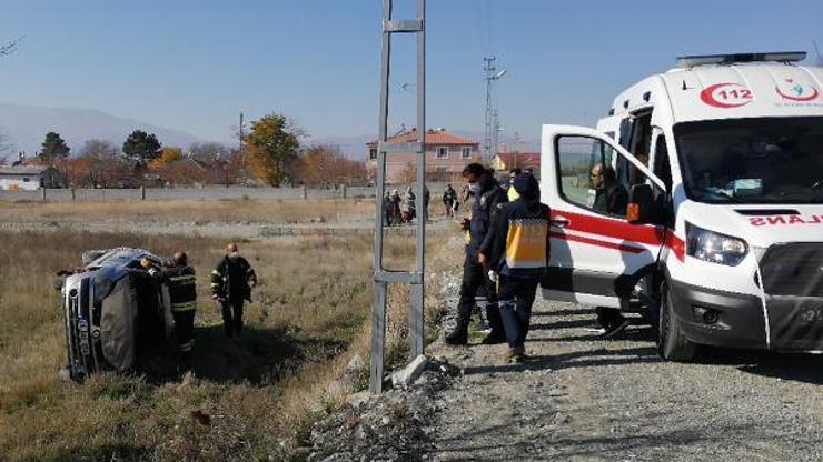 Kaçırdıkları otomobille kaza yapan 4 çocuk yaralandı