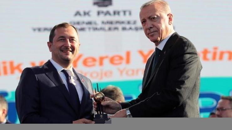 Süleymanpaşa Belediyesi, gençlere yatırımın ödülünü Cumhurbaşkanı Erdoğandan aldı