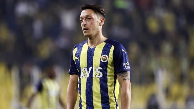 Mesut Özil: Galatasarayı yeneceğiz