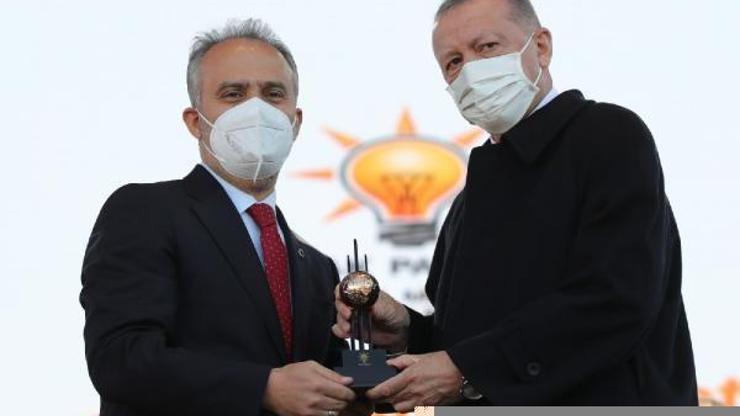 Bursa, AK Parti Genel Merkezi tarafından ödüllendirildi