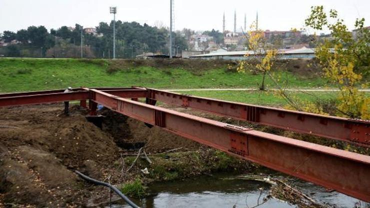Kırkpınar Er Meydanı girişine alternatif köprü