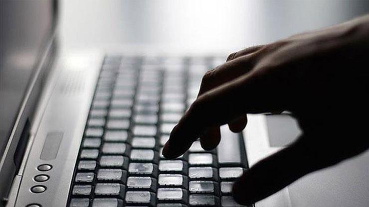 Uyuduğumuz süre kadar internette vakit geçiriyoruz