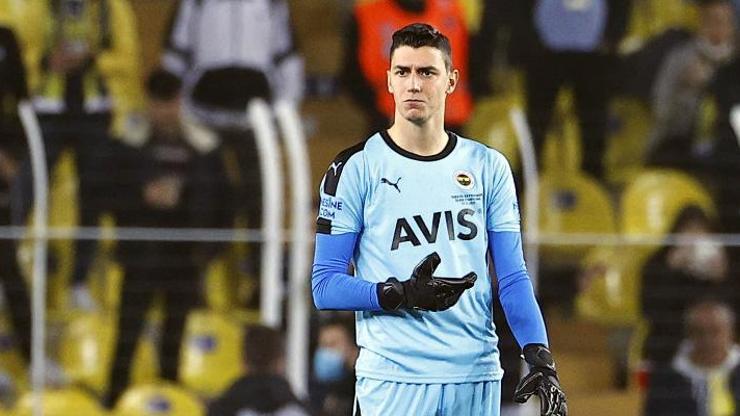Fenerbahçede Berke Özer alarmı