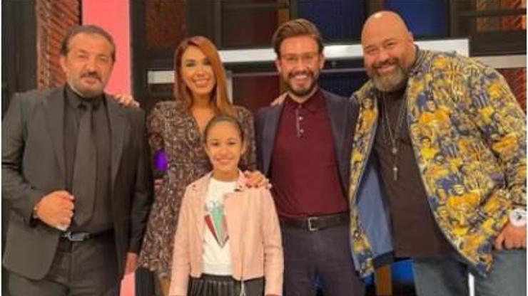 Zuhal Topal ve kızı Linadan MasterChef stüdyosuna ziyaret
