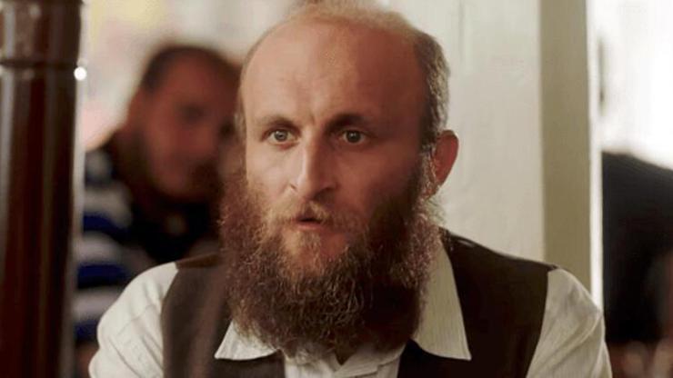 Oyuncu Çetin Altayın annesi hayatını kaybetti