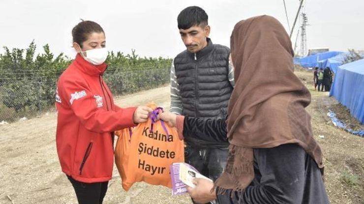 Çadır kentte yaşayan tarım işçisi kadınlar şiddete karşı bilgilendirildi