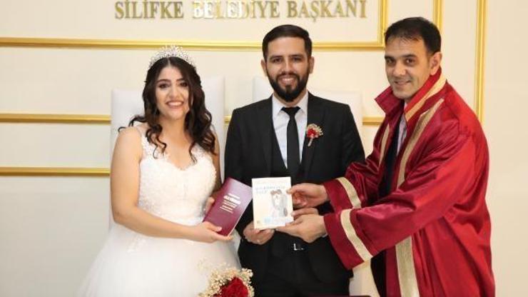 Öğretmen çift, 24 Kasım Öğretmenler Gününde evlendi