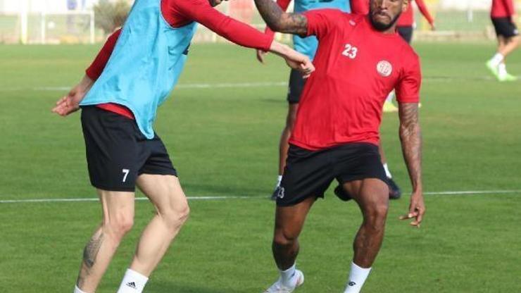 Antalyaspor, 5 eksikle Alanyaspor karşısında