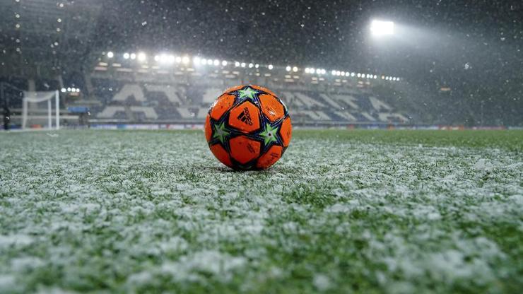 Atalanta-Villarreal maçı kar yağışı nedeniyle ertelendi