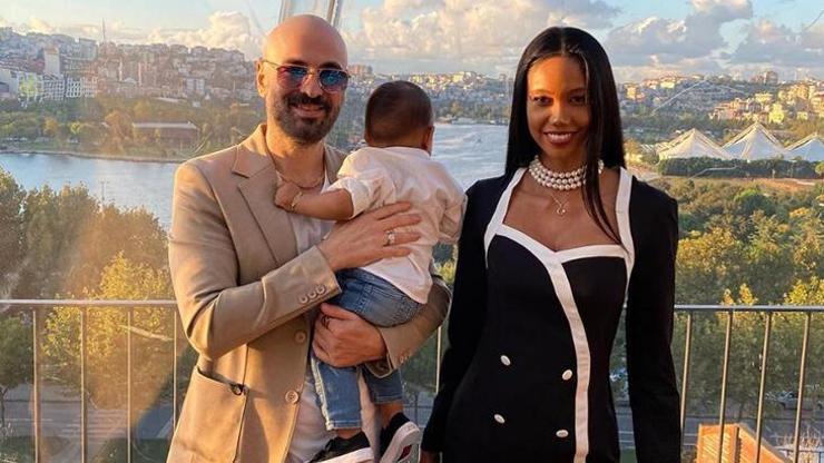 Soner Sarıkabadayıdan mutlu aile pozu