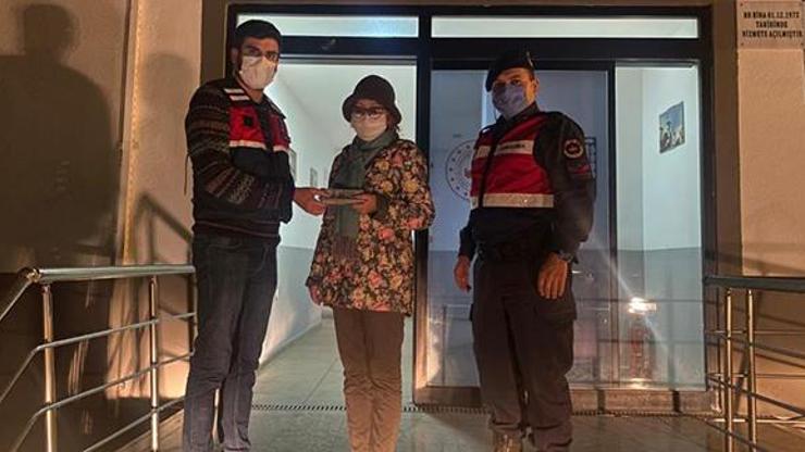 Alman turist, Kırgızistanlı turistin çantasını çalıp kaçtı