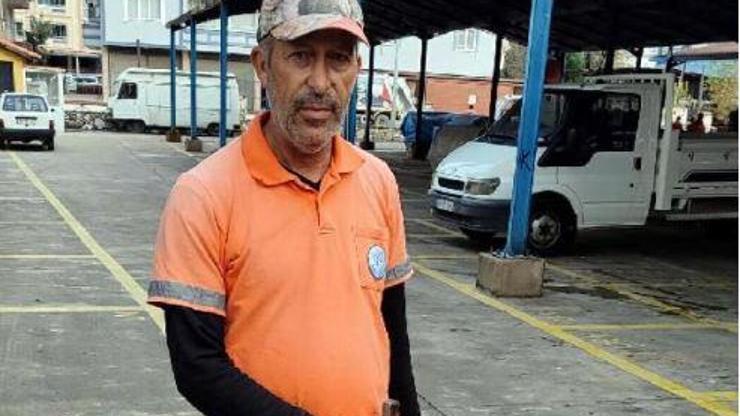 Para dolu cüzdanı sahibine ulaştırdı