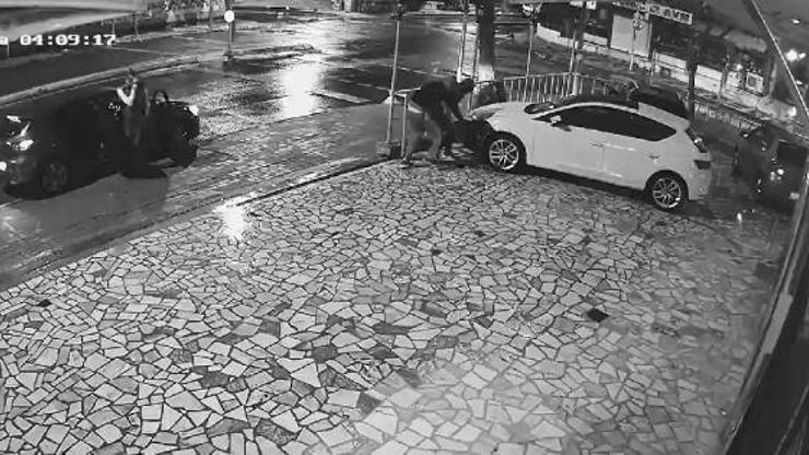 34 saniyede otomobil farlarını sökerek çaldı