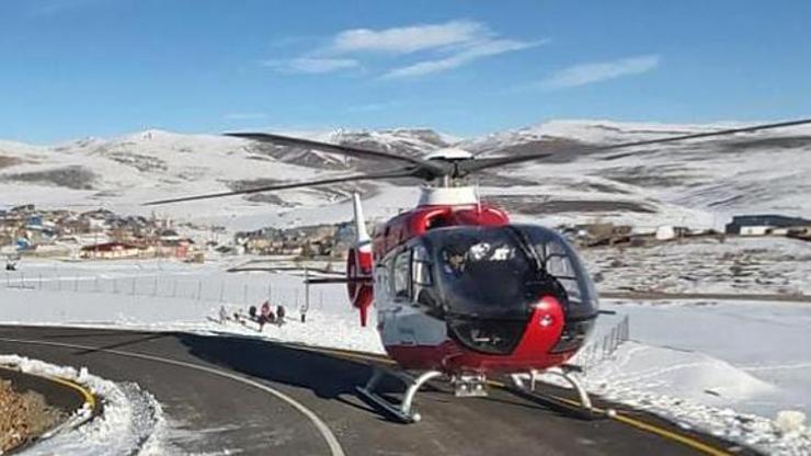 Erzurumda otomobil şarampole devrildi: 3 ölü, 3 yaralı