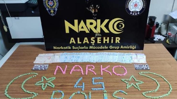 Alaşehire uyuşturucu madde getiren 2 şüpheli yakalandı