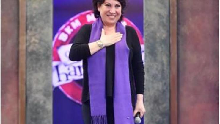 Çok Güzel Hareketler 2’ye usta oyuncu Oya Başar konuk oluyor