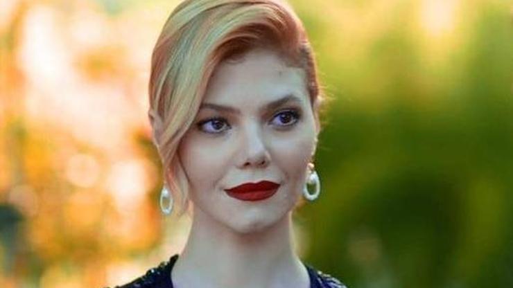 Mahkum dizisi Zeynep kimdir, nasıl öldü Mahkum dizisi Zeynoyu Alara Bozbey canlandırıyor Alara Bozbey kaç yaşında