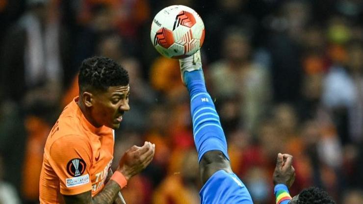 Patrick van Aanholt Hollandada karantinada